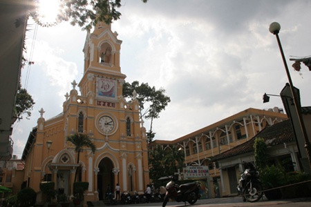 HCM City hidden Chinatown lies in wait for intrepid tourists